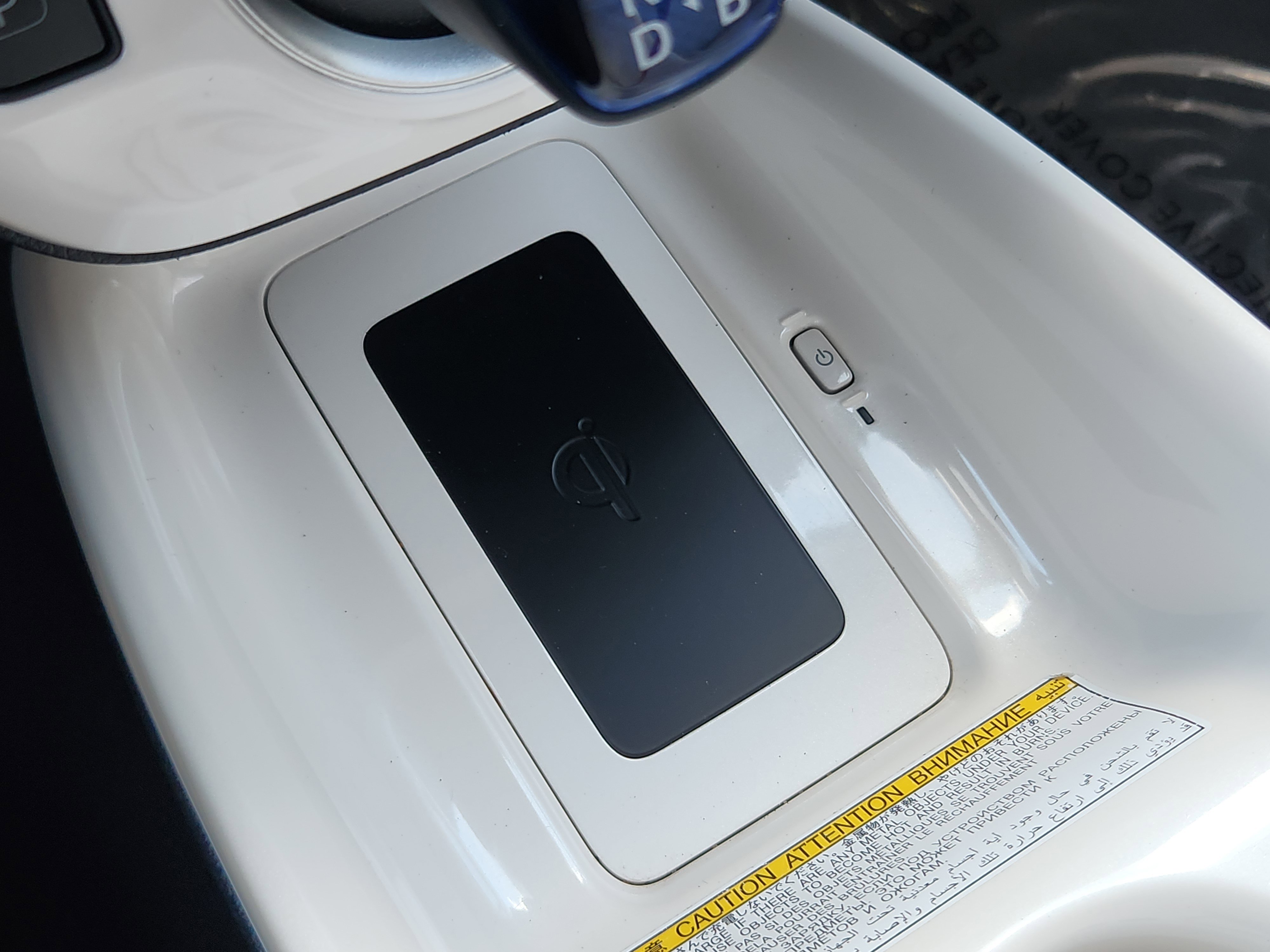 Used 2018 Toyota Prius Prime Premium image 30