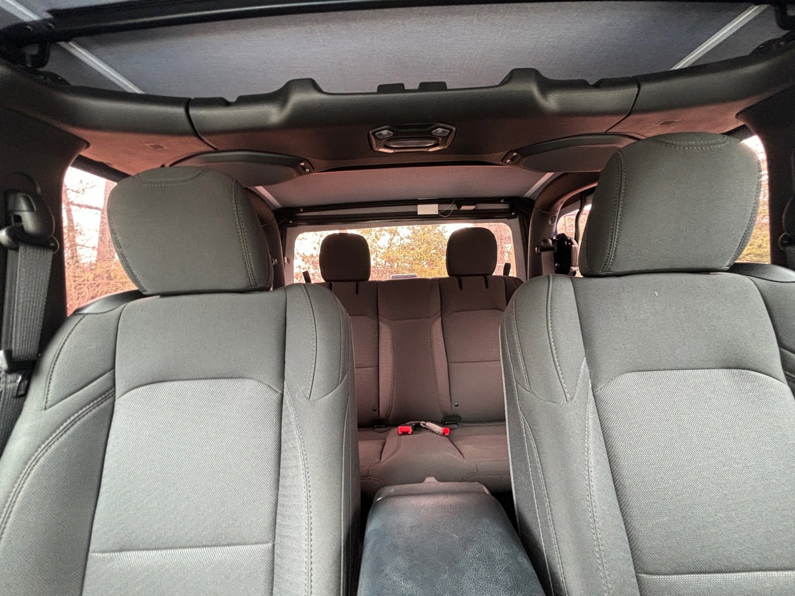 Used 2022 Jeep Wrangler Willys image 30