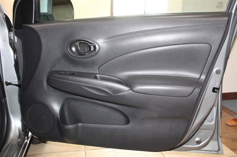 Used 2012 Nissan Versa SV w/ Convenience Pkg FWD image 28