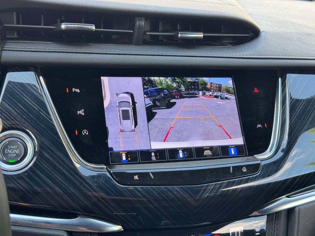 Used 2023 Cadillac XT6 Premium Luxury w/ Technology Package image 6