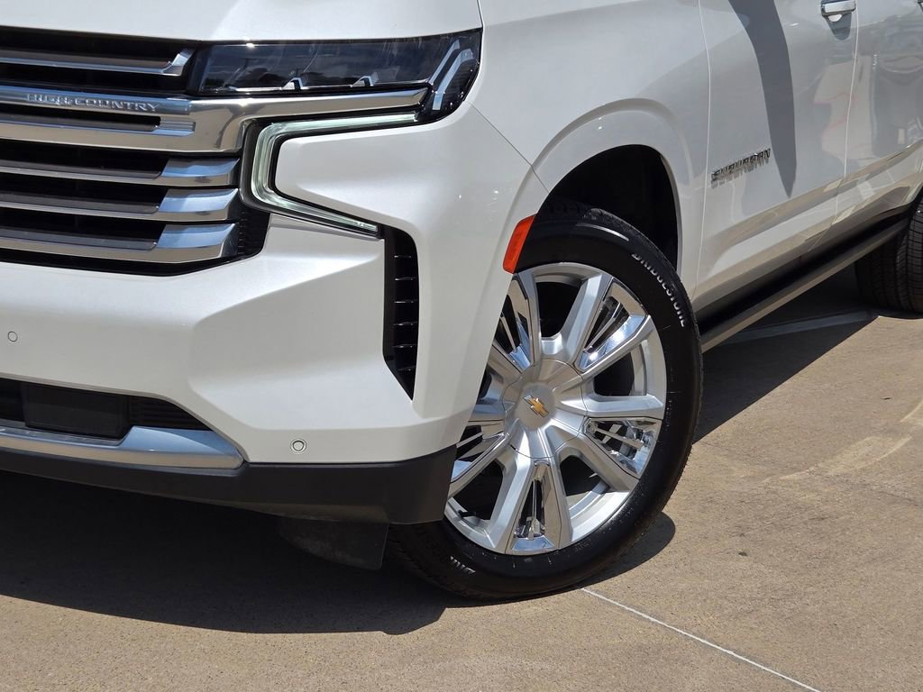 Used 2024 Chevrolet Suburban High Country w/ Premium Package image 7