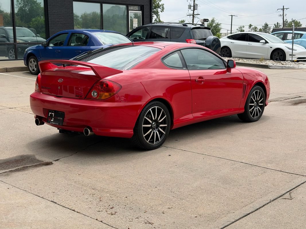 Used 2004 Hyundai Tiburon GT FWD image 10