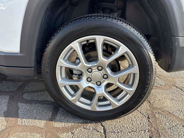 Certified 2023 Jeep Compass Latitude image 8