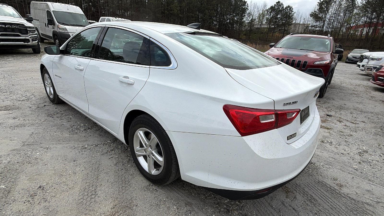 Used 2021 Chevrolet Malibu LS FWD image 10