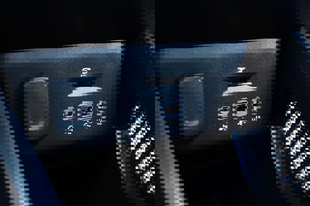 Used 2022 Chevrolet TrailBlazer ACTIV w/ Technology Package image 25