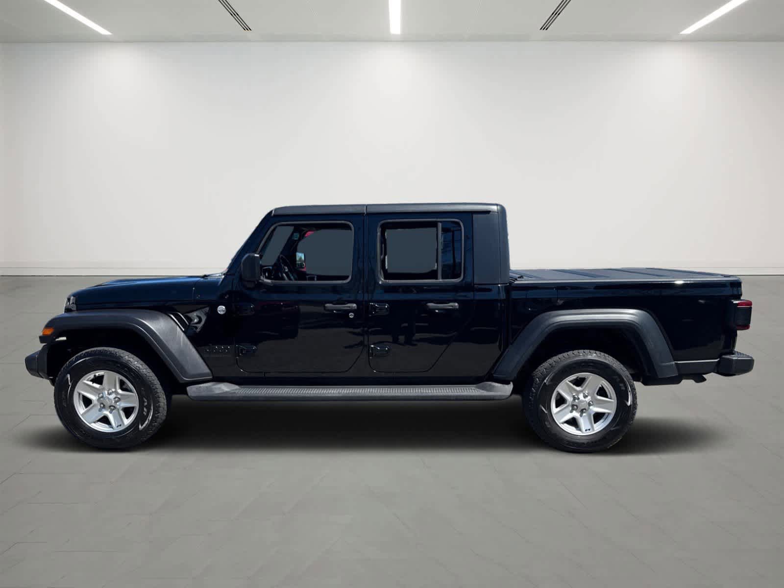 Used 2020 Jeep Gladiator Sport w/ Quick Order Package 24S AWD/4WD image 3