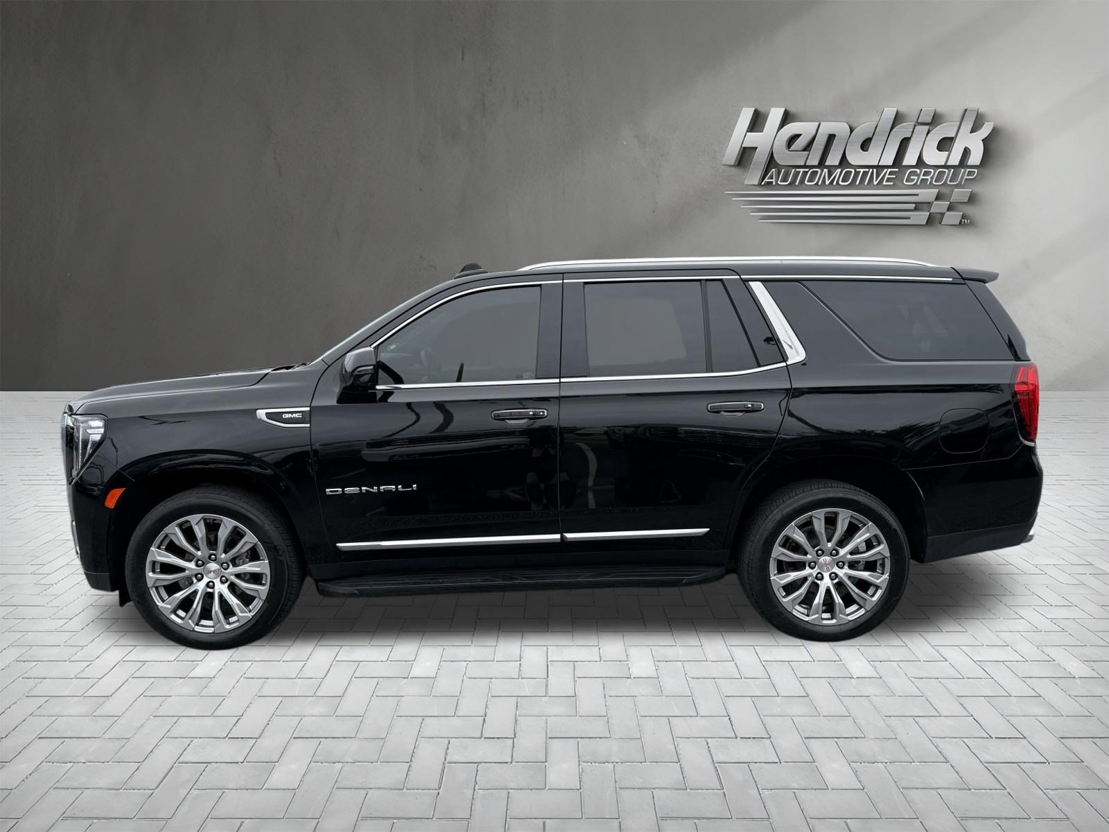 Used 2023 GMC Yukon Denali AWD/4WD image 6