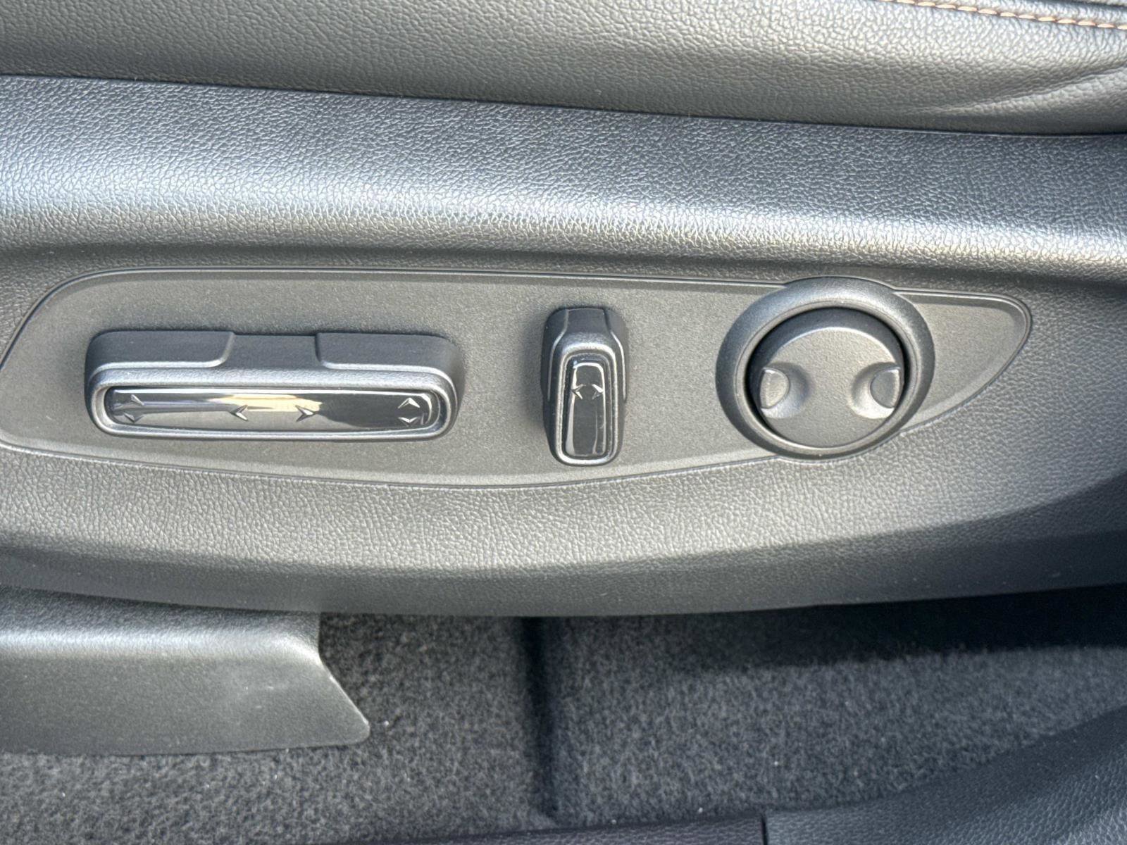 Used 2025 Honda CR-V Sport-L image 16