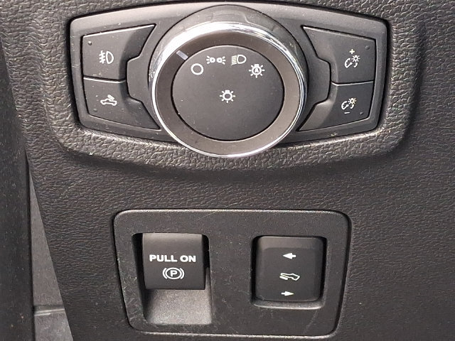 Used 2020 Ford F150 Lariat w/ Equipment Group 502A Luxury AWD/4WD image 31