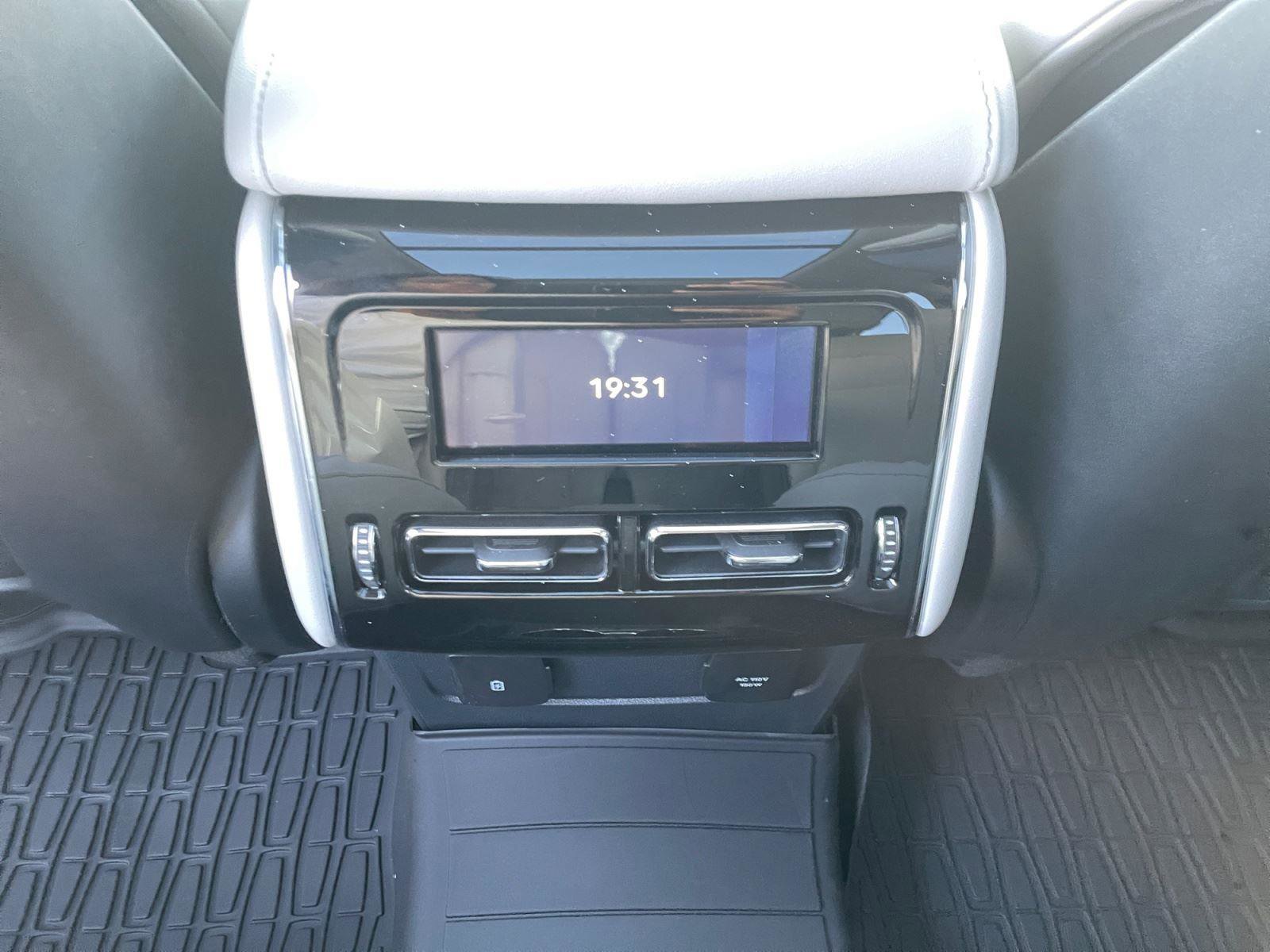 New 2026 Lincoln Aviator AWD image 17