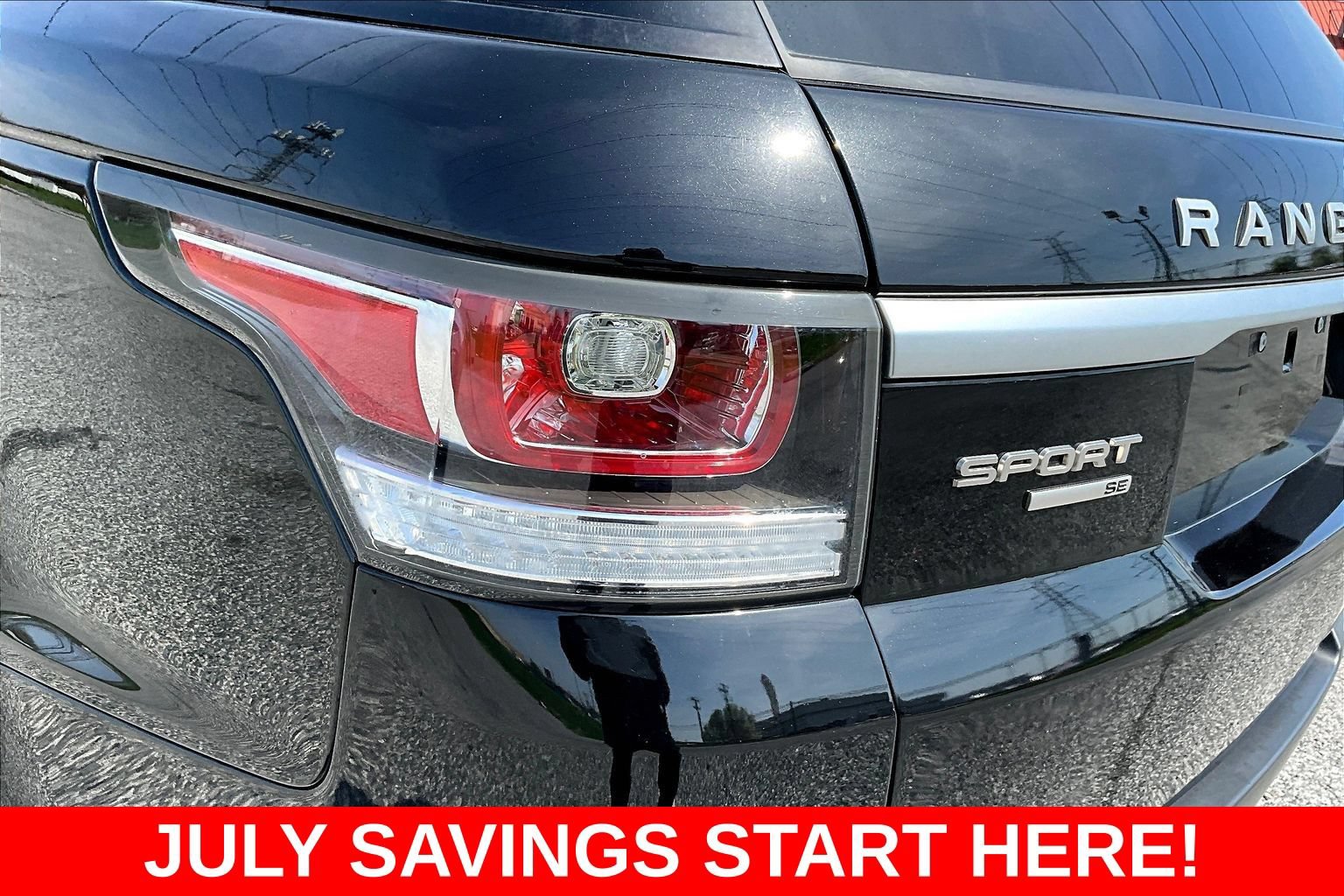 Used 2017 Land Rover Range Rover Sport SE AWD/4WD image 29