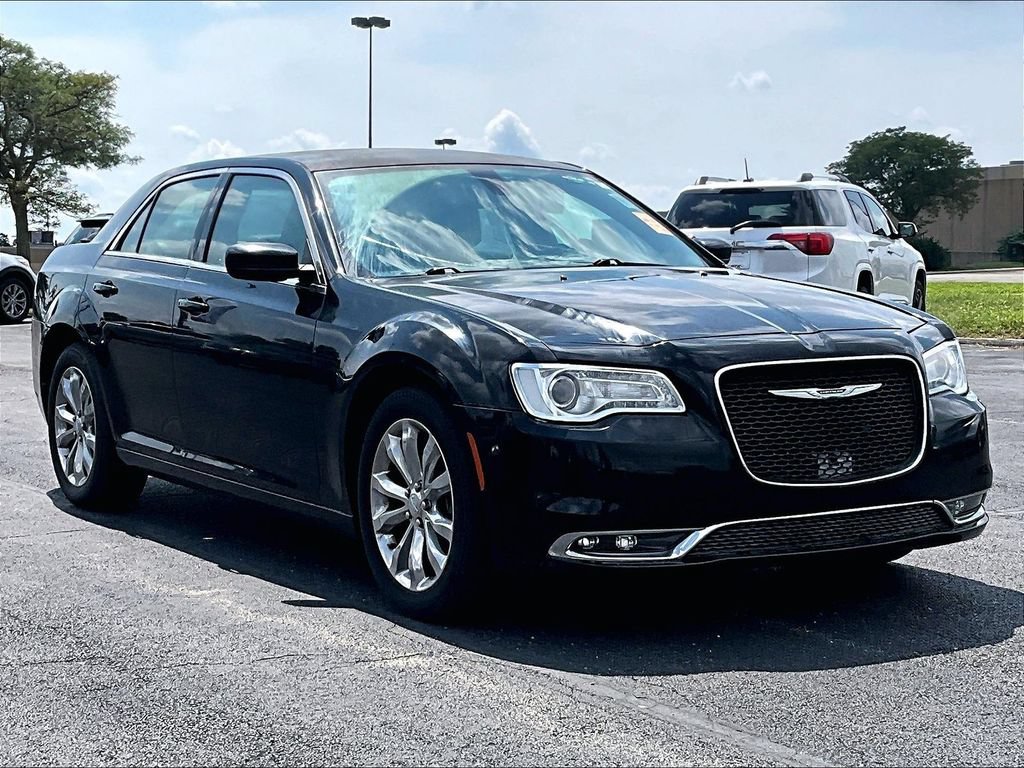 Used 2017 Chrysler 300 Limited w/ Value Package AWD/4WD image 2