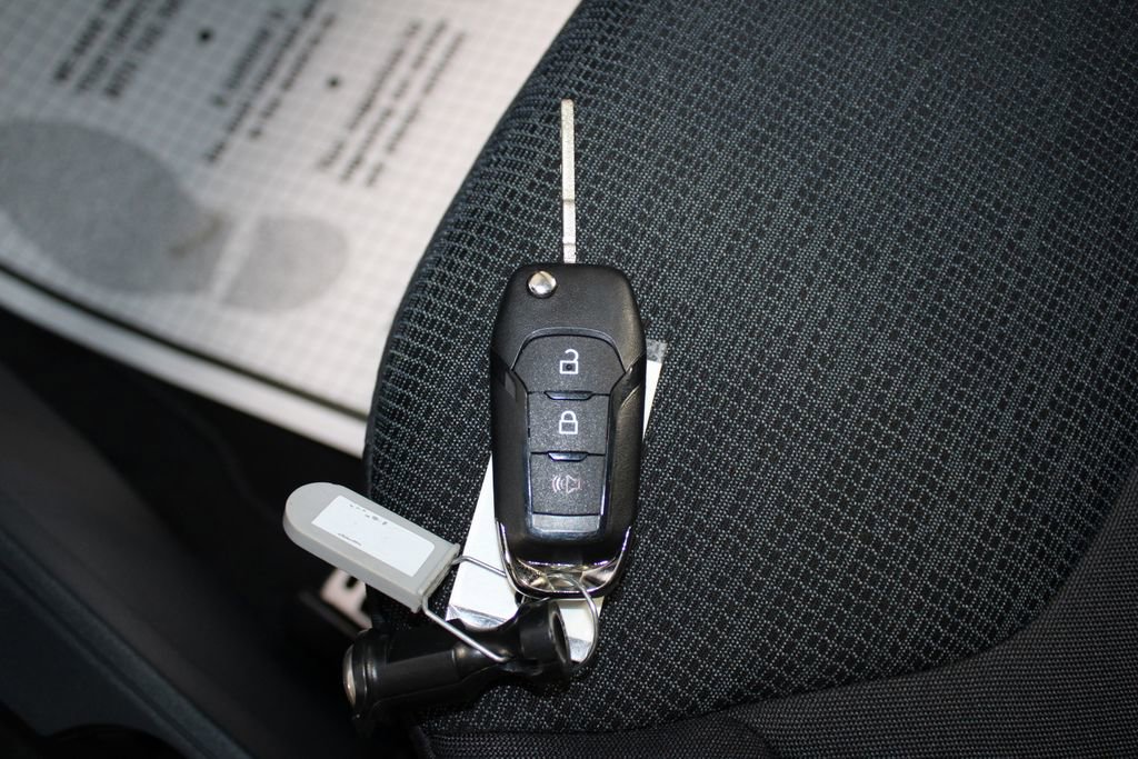 New 2025 Ford Maverick XL w/ Equipment Group 101A image 51