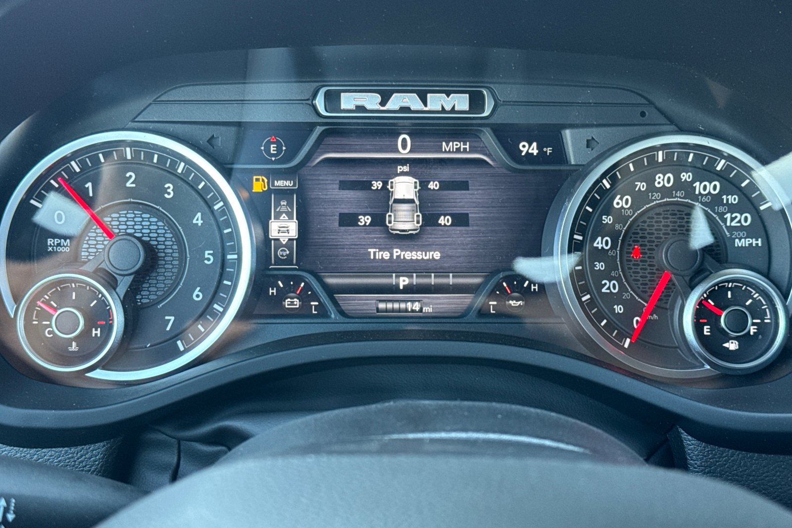 New 2026 RAM 1500 Express AWD/4WD image 22