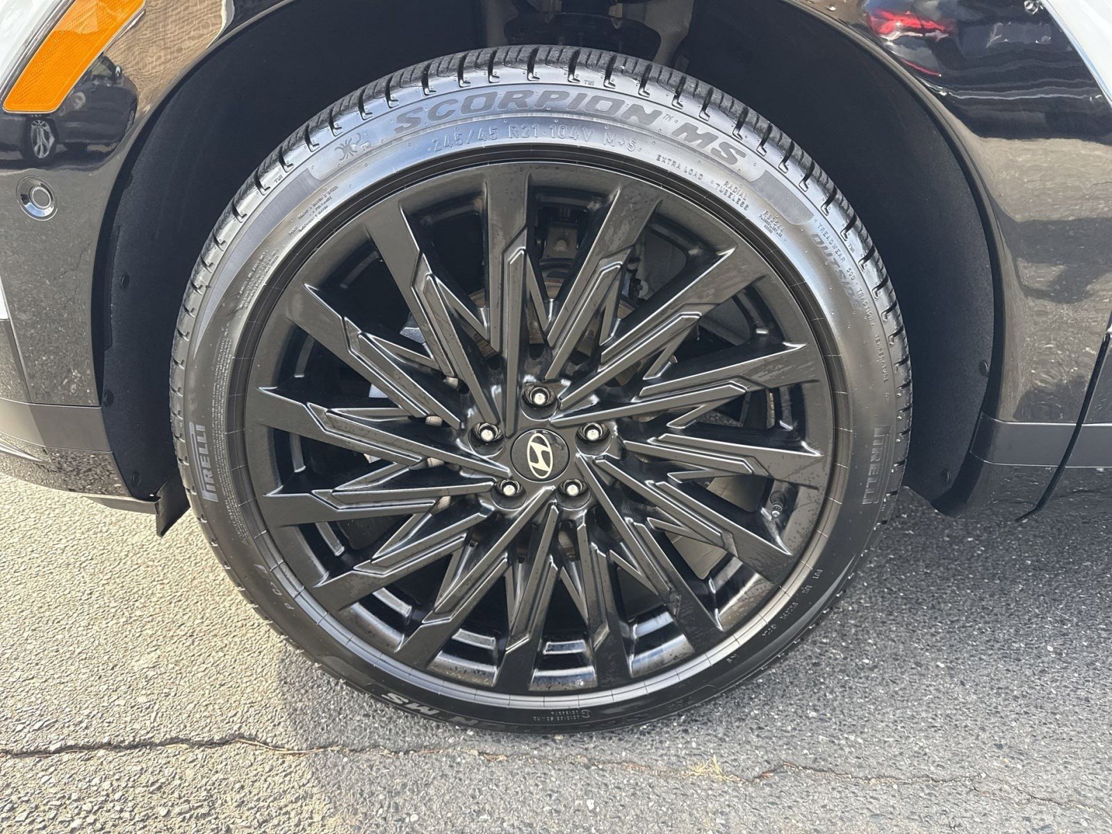 Used 2025 Hyundai Santa Fe Calligraphy image 11