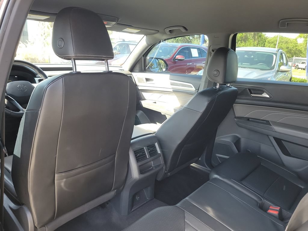 Used 2022 Volkswagen Atlas Cross Sport SE FWD image 18