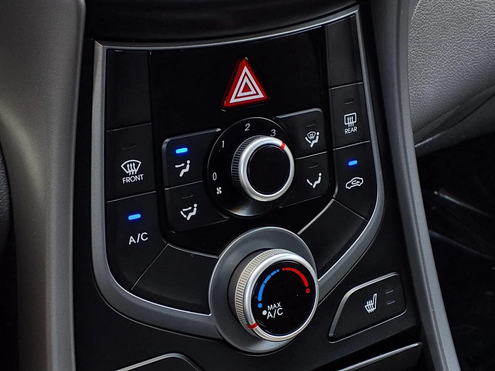 Used 2014 Hyundai Elantra Limited FWD image 9