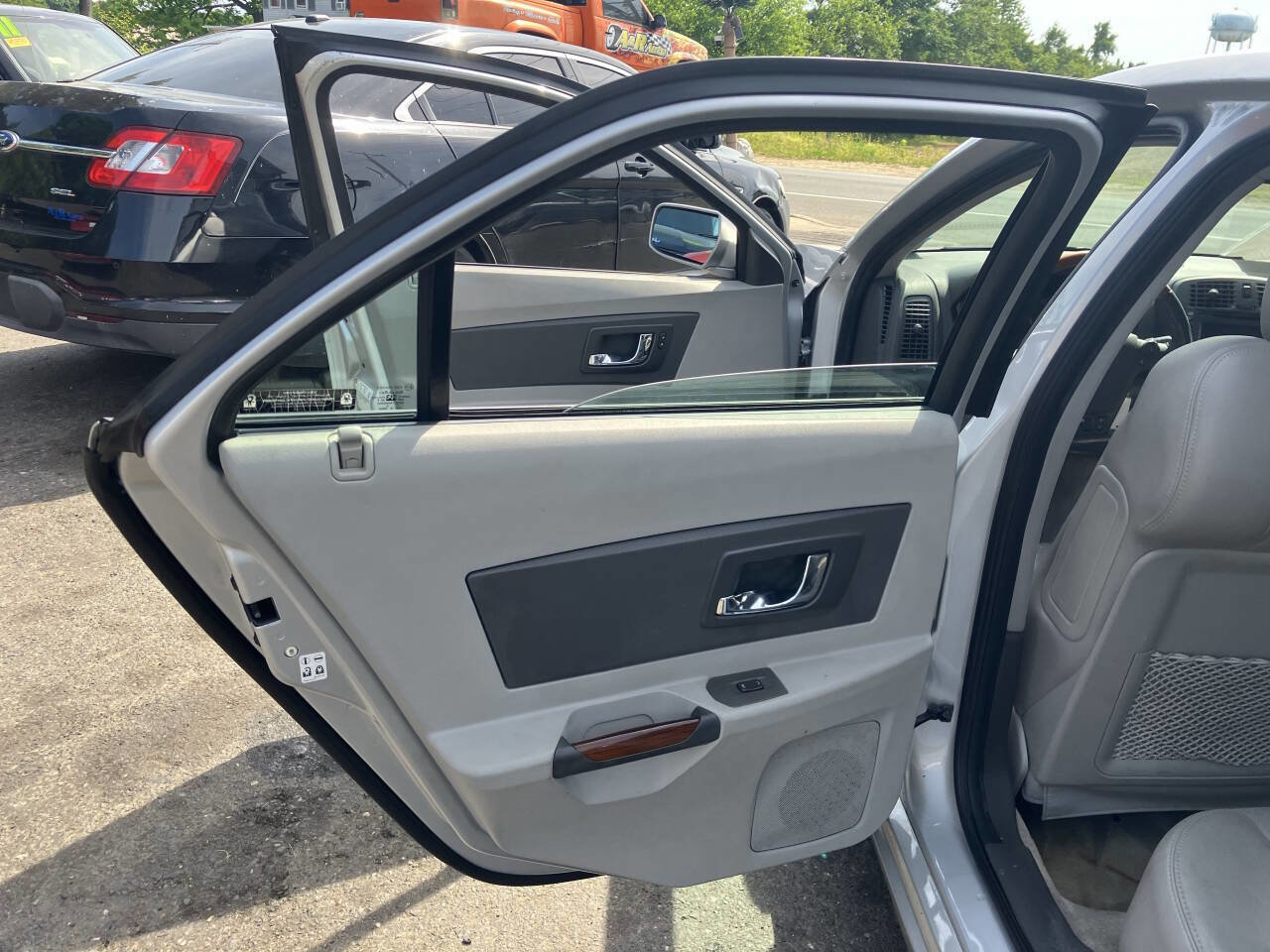 Used 2003 Cadillac CTS 3.2 w/ Preferred Equipment Group RWD image 18