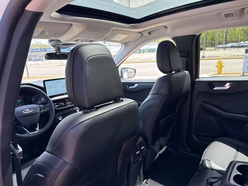 New 2025 Ford Escape SE FWD image 20