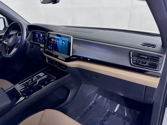 Used 2024 Volkswagen Atlas Cross Sport SE image 28