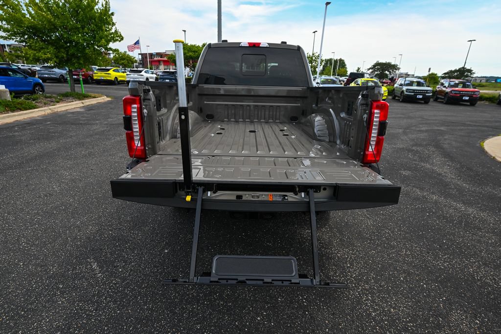 New 2026 Ford F350 XLT w/ XLT Premium Package AWD/4WD image 13