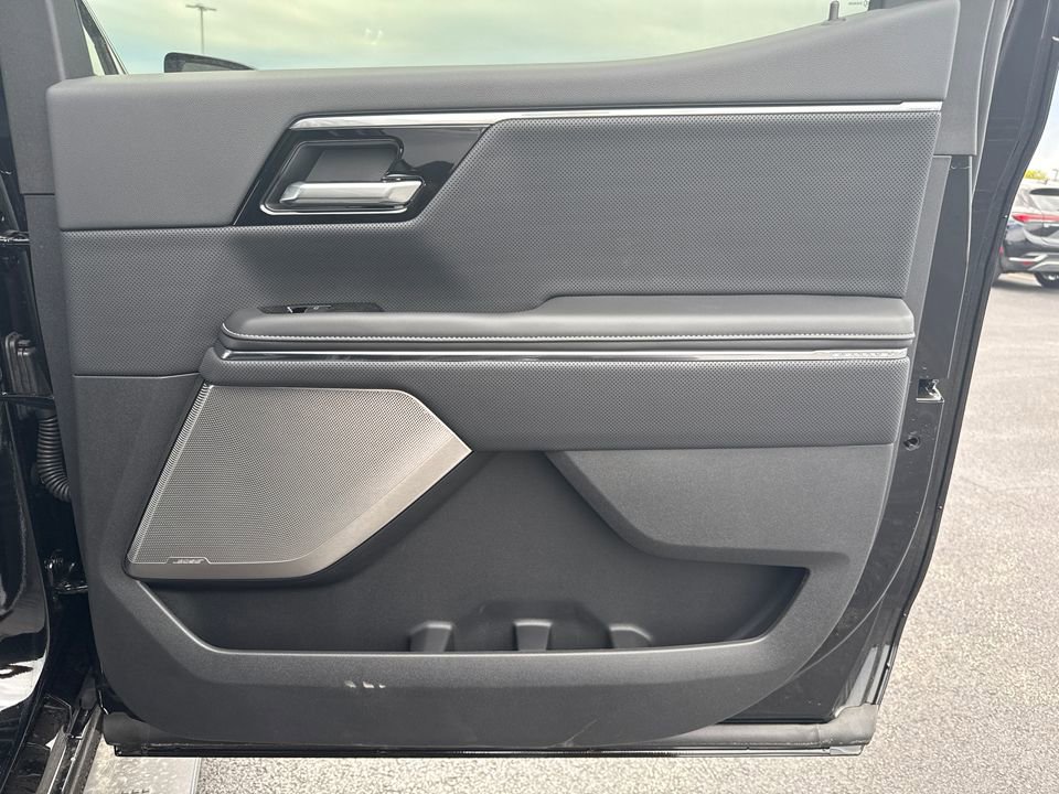 New 2025 GMC Sierra EV Denali image 38