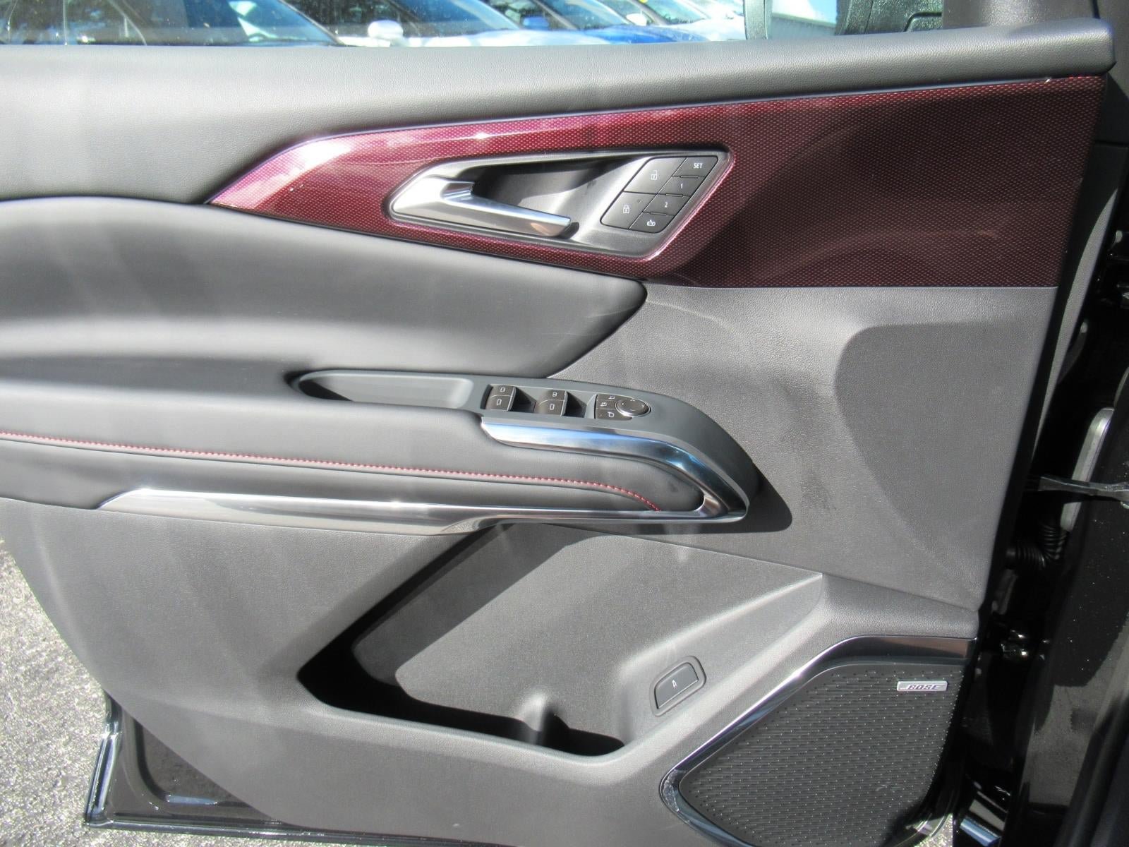 New 2027 Chevrolet Traverse RS FWD image 19
