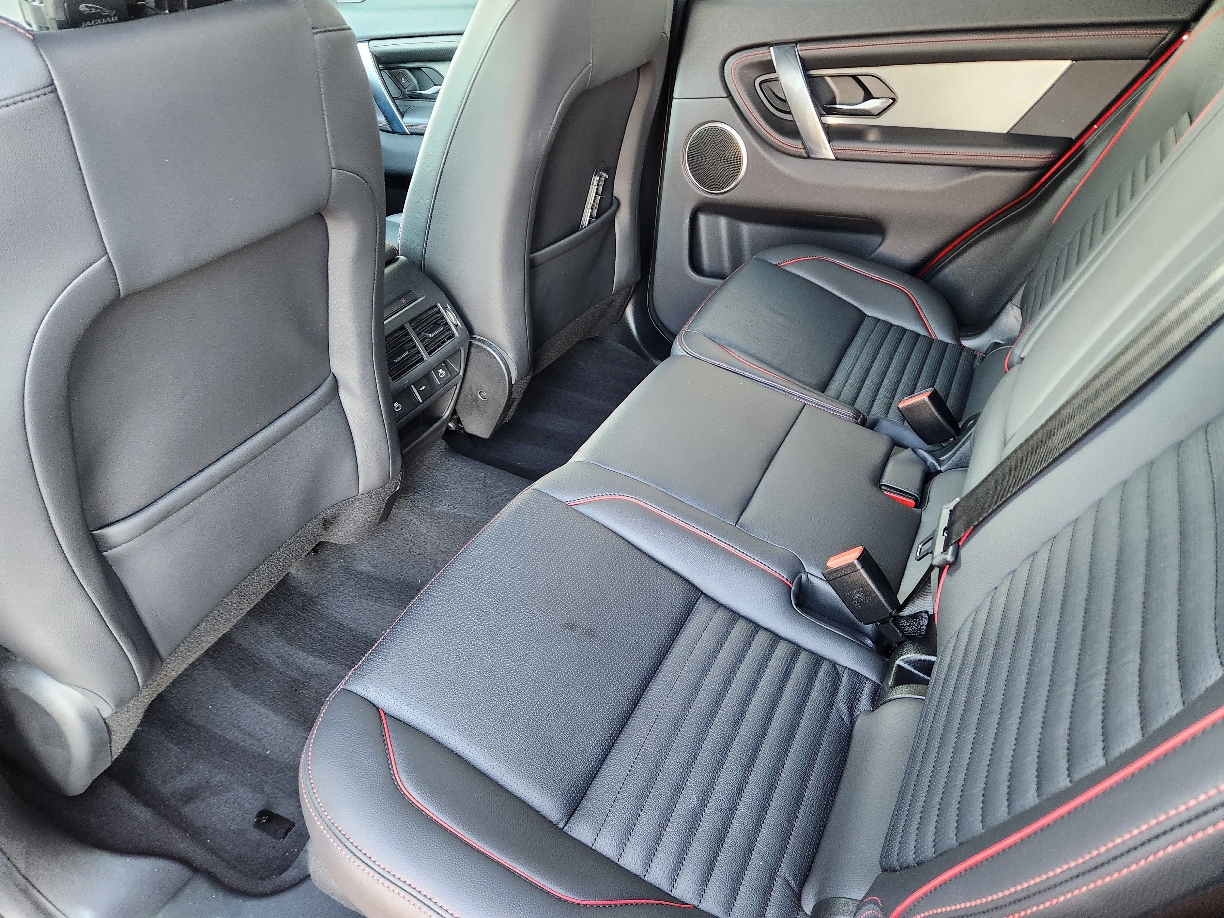 Used 2023 Land Rover Discovery Sport S R-Dynamic image 29