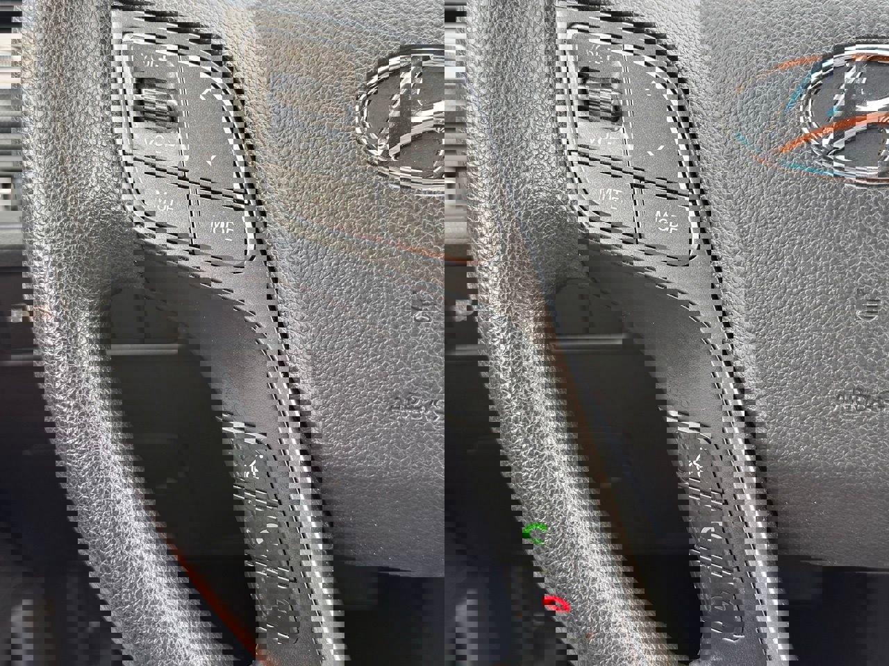 Used 2016 Hyundai Santa Fe Sport image 27