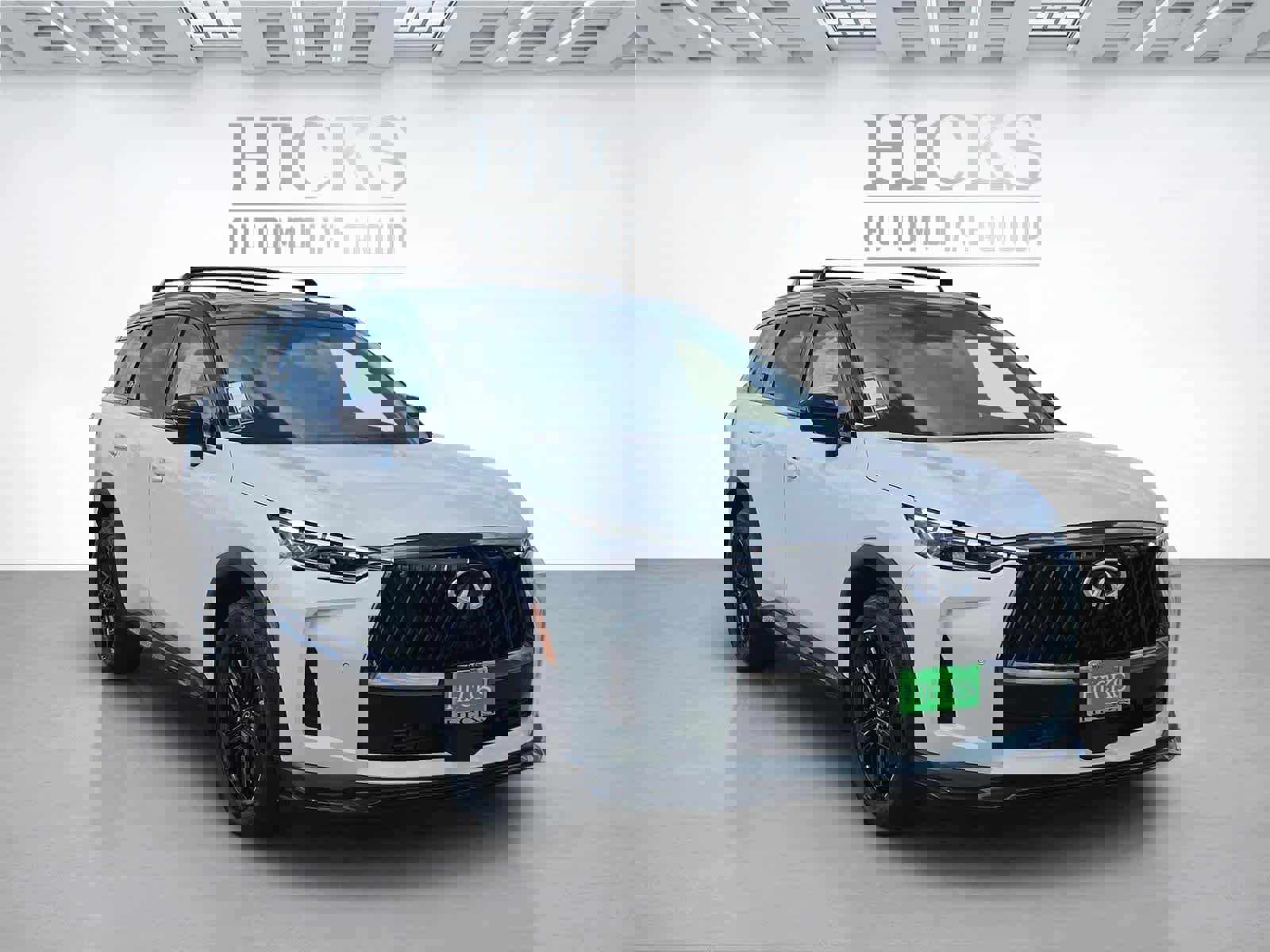 New 2026 INFINITI QX60 Luxe w/ Dark Cargo Package image 3