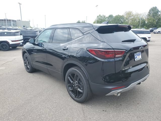 New 2026 Chevrolet Blazer LT w/ Convenience Package AWD/4WD image 3