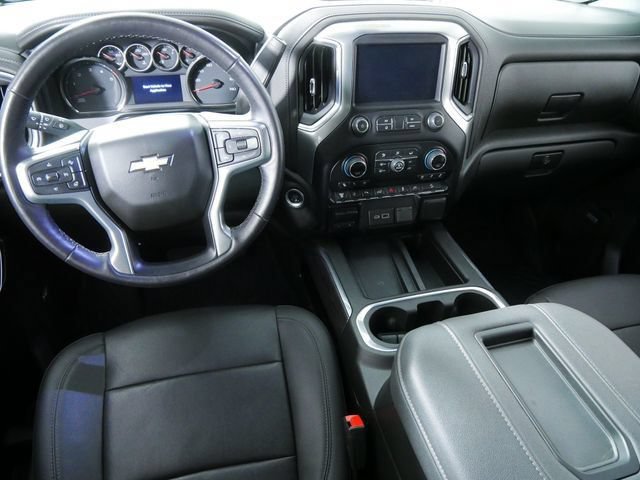 Used 2022 Chevrolet Silverado 3500 LTZ AWD/4WD image 4