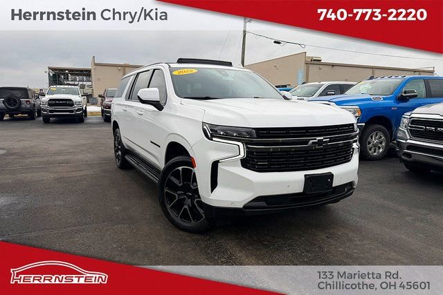 Used 2022 Chevrolet Suburban RST image 1