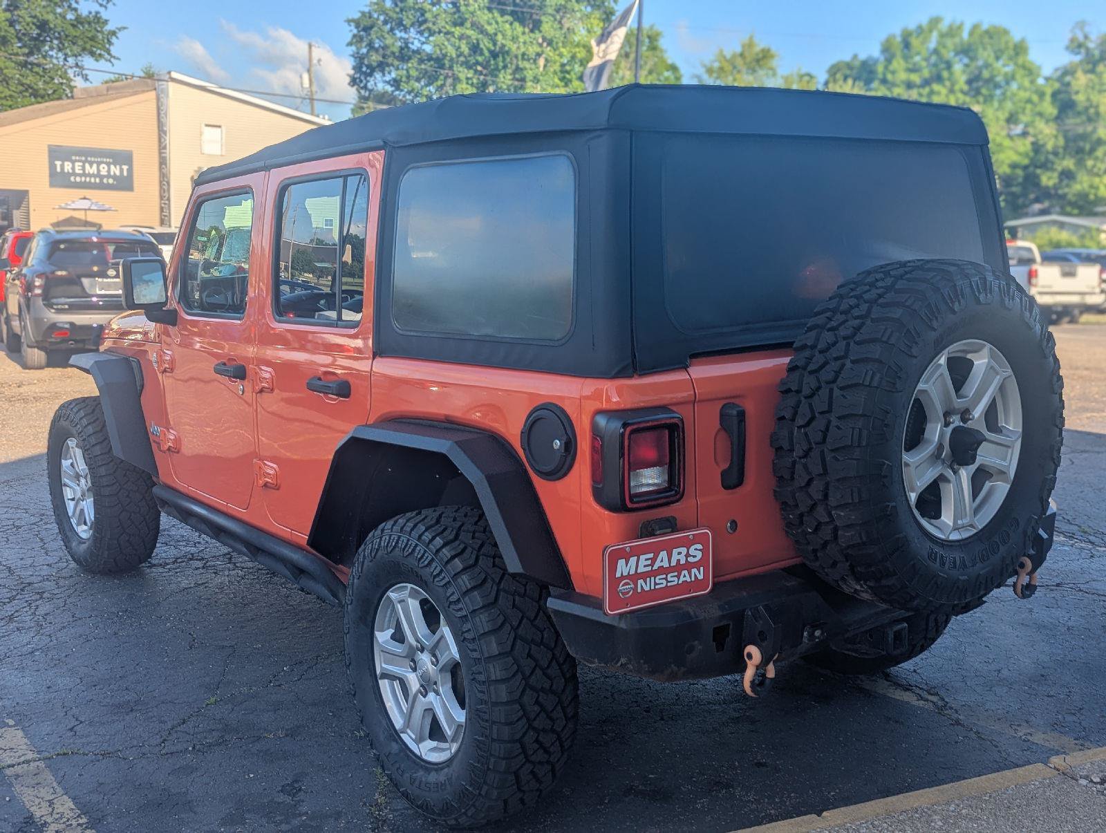 Used 2019 Jeep Wrangler Unlimited Sport S AWD/4WD image 7