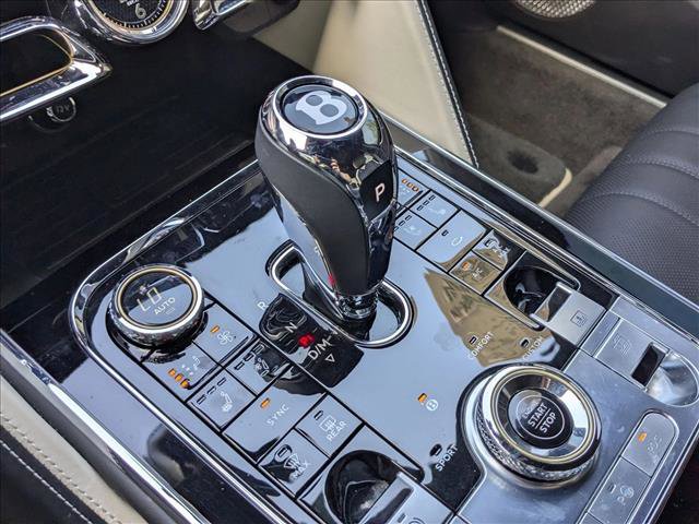 Used 2024 Bentley Flying Spur W12 image 12