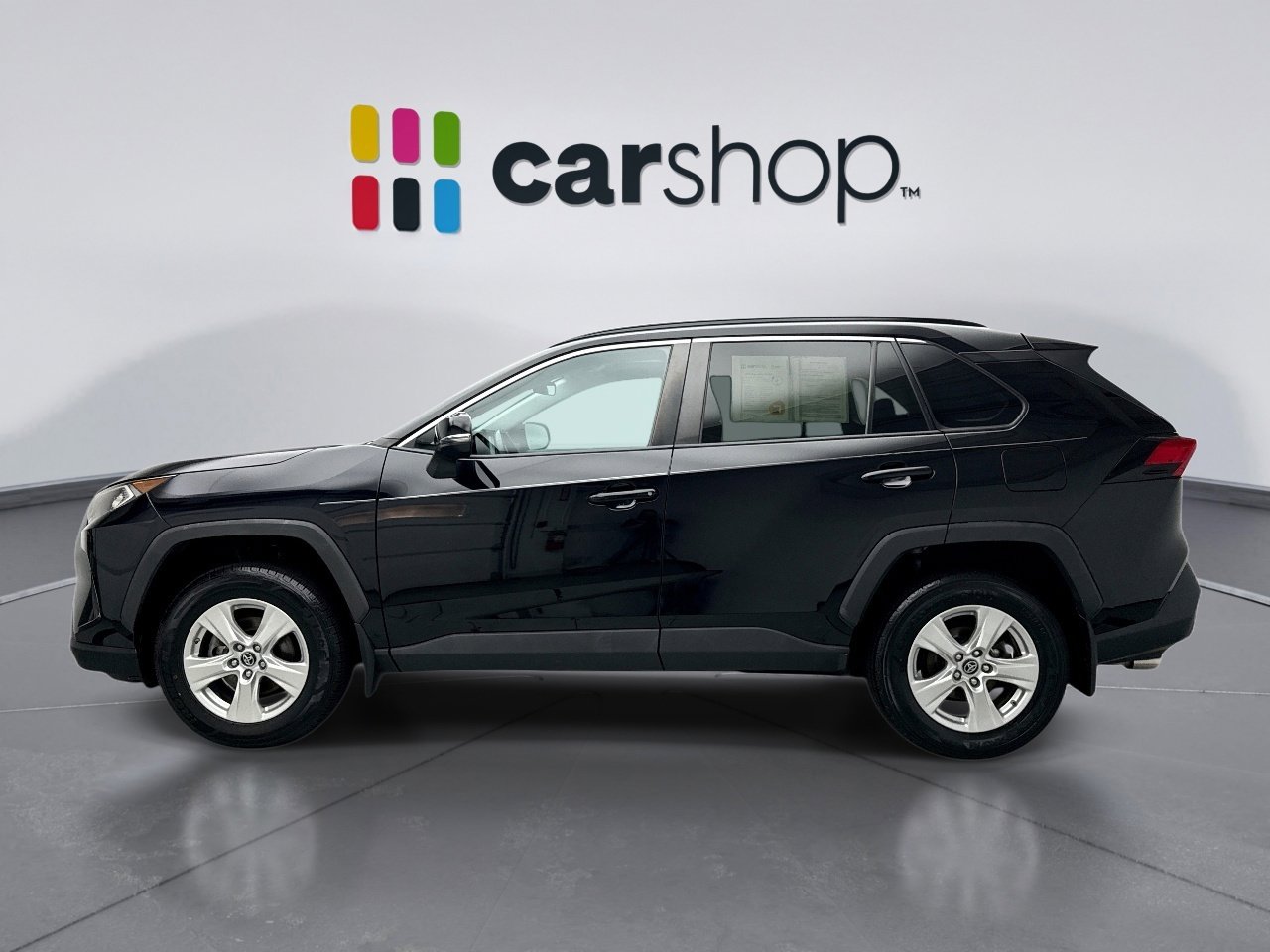 Used 2019 Toyota RAV4 XLE w/ Convenience Package AWD/4WD image 2