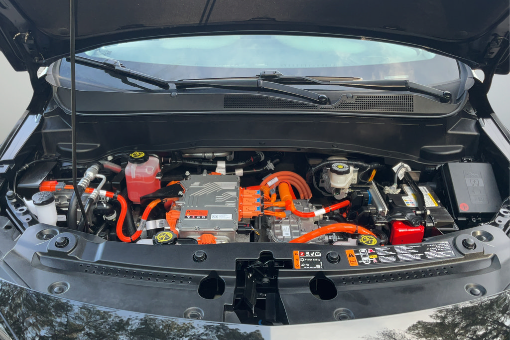 Certified 2023 Chevrolet Bolt EUV LT w/ Driver Confidence Package FWD image 23