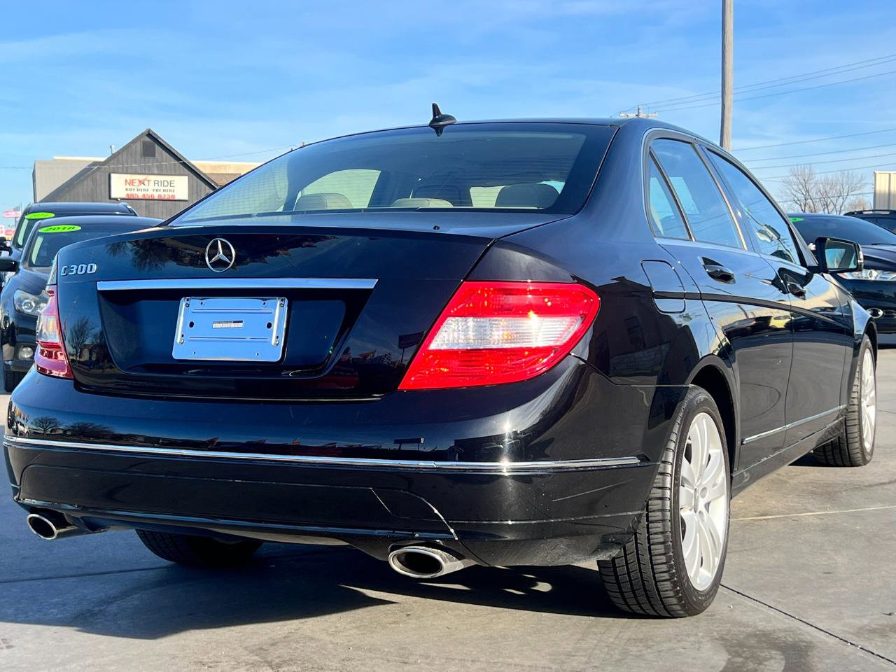 Used 2010 Mercedes-Benz C 300 Sedan image 4