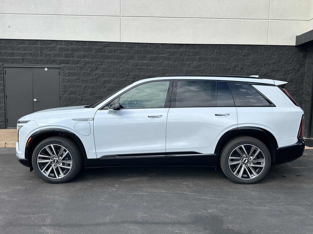 New 2026 Cadillac Vistiq Luxury AWD/4WD image 2