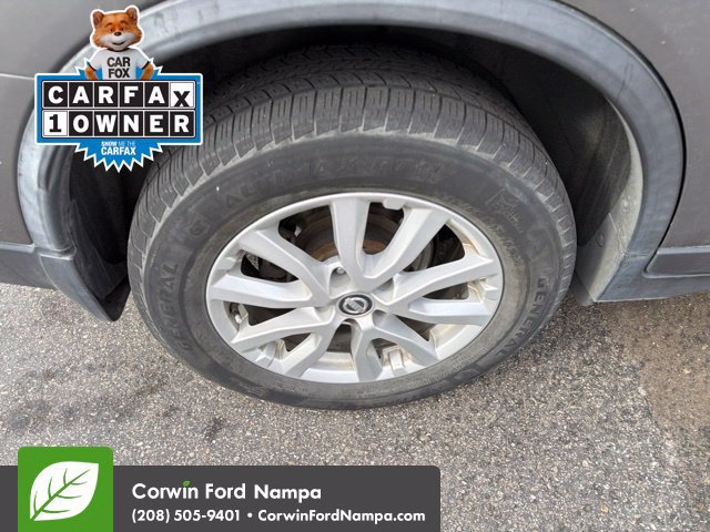 Used 2018 Nissan Rogue SV w/ Premium Package AWD/4WD image 11