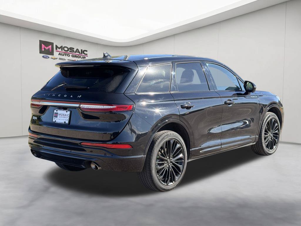 Used 2023 Lincoln Corsair AWD w/ Equipment Group 101A image 7