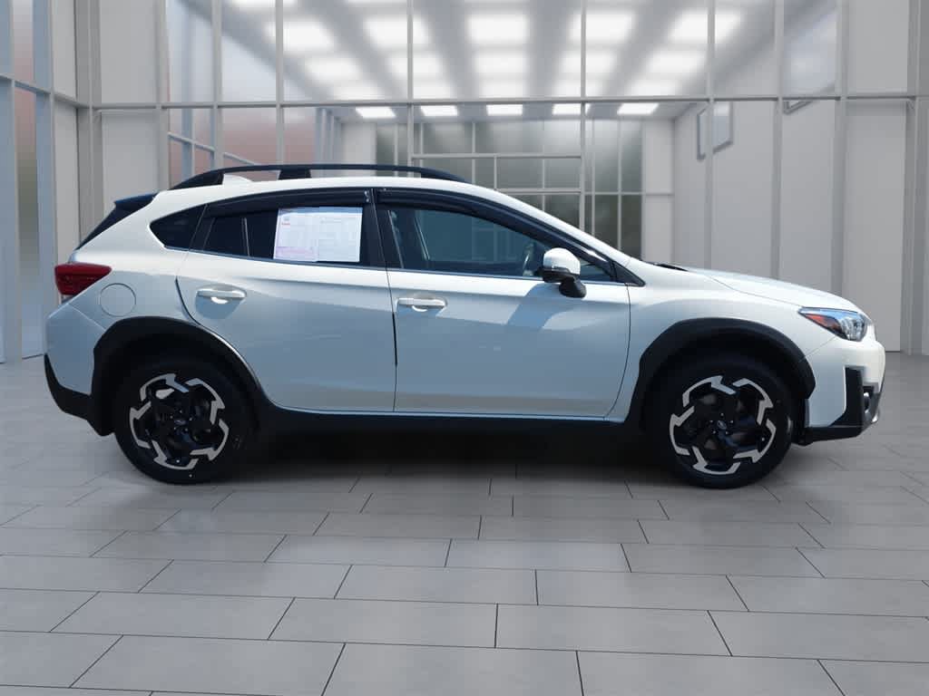 Used 2022 Subaru Crosstrek 2.5i Limited w/ Moonroof Package 1 AWD/4WD image 2