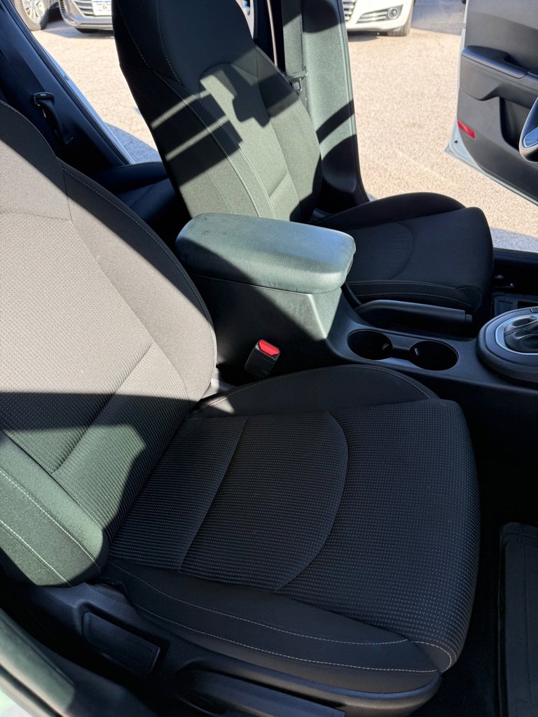 Used 2021 Kia Forte LXS FWD image 13