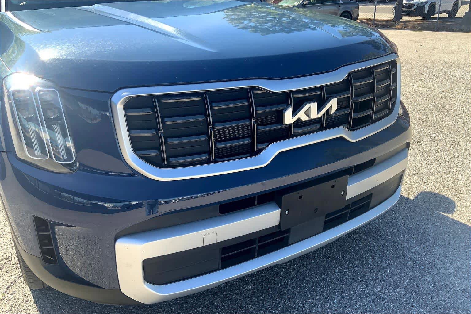Used 2025 Kia Telluride S AWD/4WD image 30
