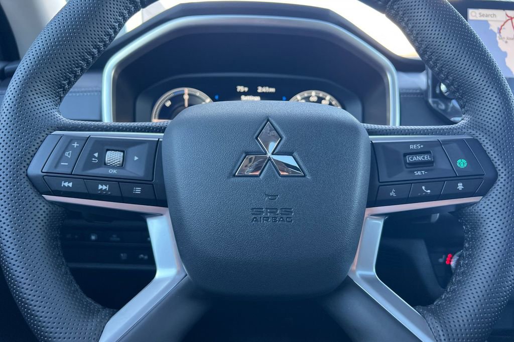 New 2025 Mitsubishi Outlander SEL AWD/4WD image 26