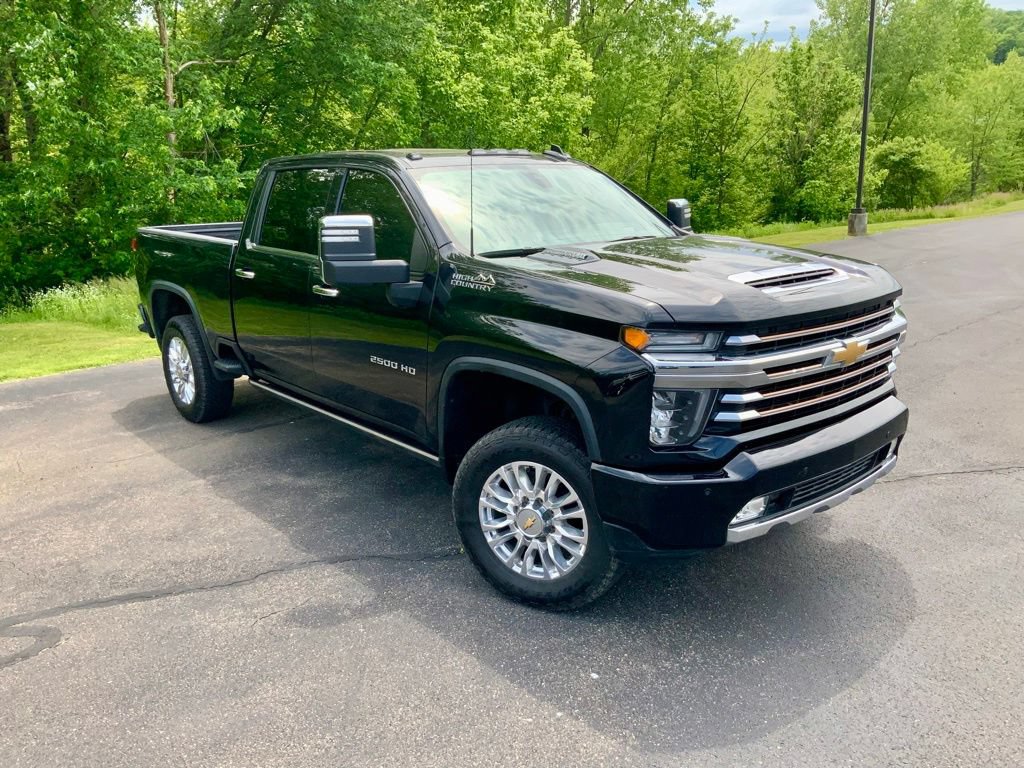 Used 2023 Chevrolet Silverado 2500 High Country w/ Z71 Off-Road Package AWD/4WD image 4