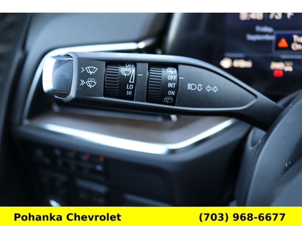 New 2026 Chevrolet Suburban High Country AWD/4WD image 10