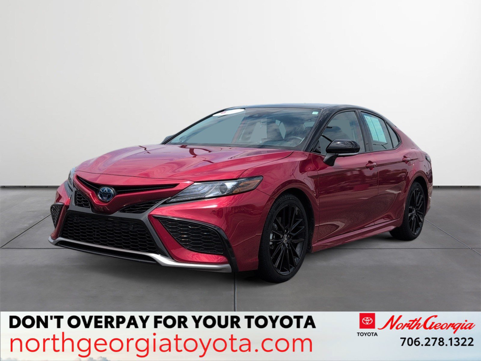 Certified 2024 Toyota Camry XSE w/ Navigation Package FWD image 1