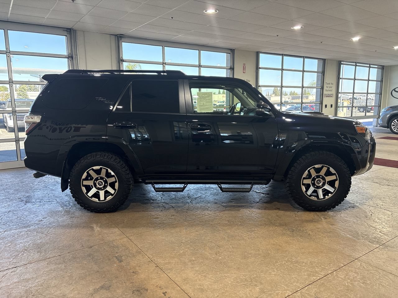 Certified 2024 Toyota 4Runner TRD Off-Road Premium w/ Moonroof Package AWD/4WD image 3