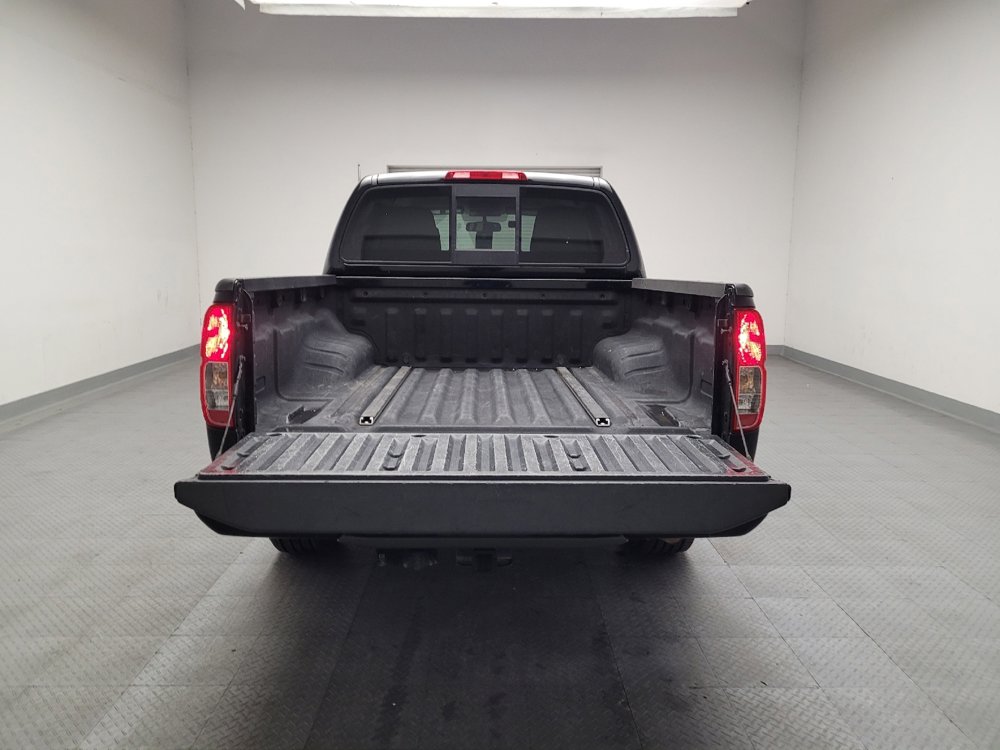 Used 2020 Nissan Frontier SV image 29